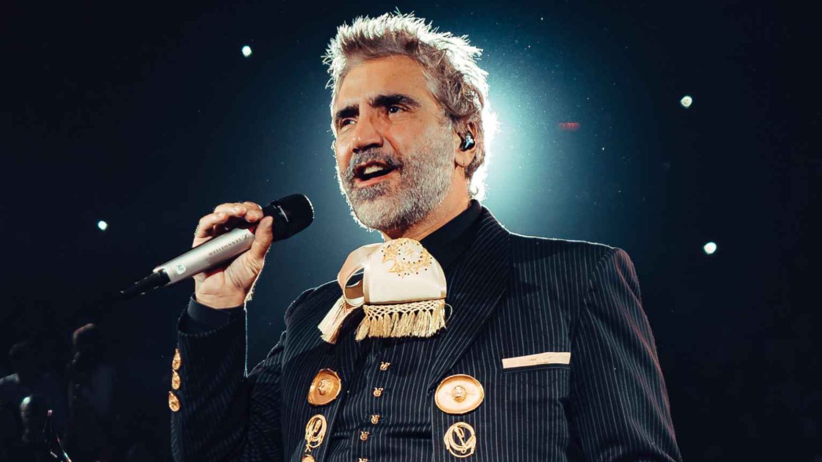 Alejandro Fernandez en Queretaro